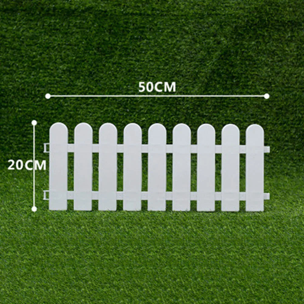 Hot Sale White PVC Plastic Fence European Style for Garden Driveway Gates Christmas Tree Fencing Trellis Gates Garden Building